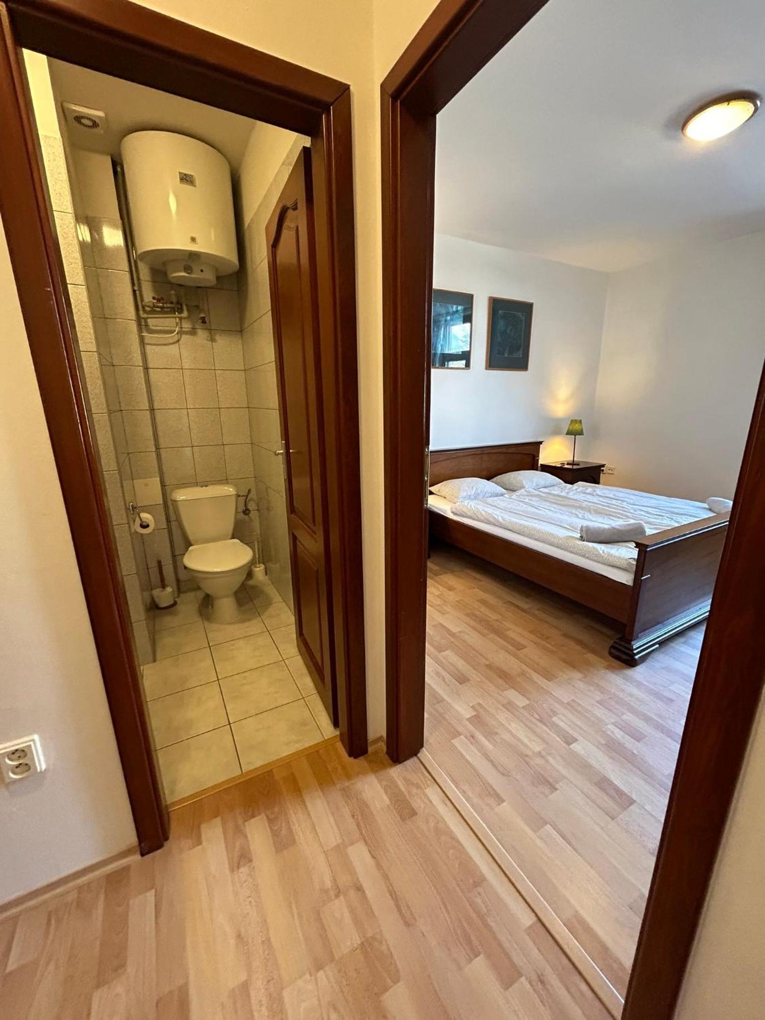 Penzion Majak Dublovice Ngoại thất bức ảnh
